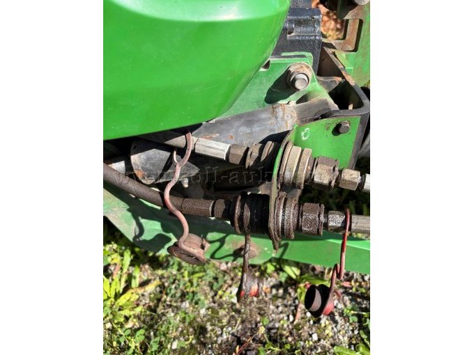 1 John Deere 3720 Kompakttraktor inkl. Anbaugeräten – foto 7 – kavel bij Zoll-Auktion, Stadthagen