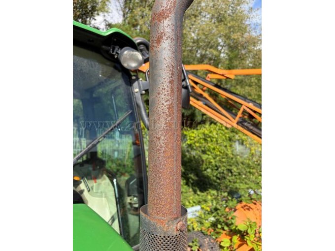 1 John Deere 3720 Kompakttraktor inkl. Anbaugeräten – foto 9 – kavel bij Zoll-Auktion, Stadthagen