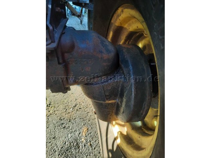 Allradachse vorne links