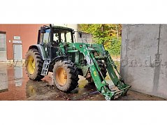 Traktor (Ansicht vorne, rechts)