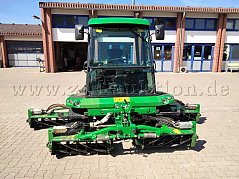 John Deere Großflächen-Spindelmäher Frontansicht