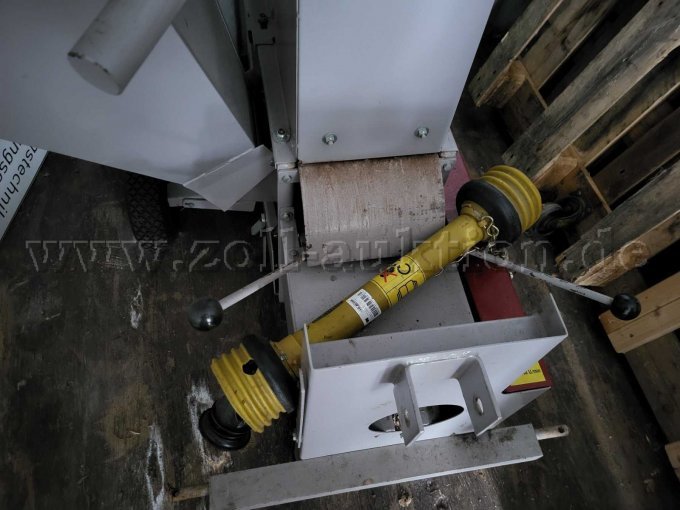 Zapfwelle Schredder, GSZ 242