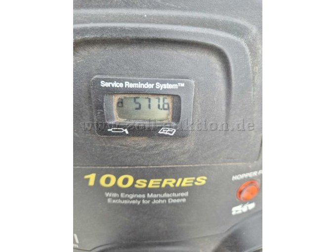 1 John Deere X155R Rasentraktor mit Mähwerk inklusive Zubehör – foto 5 – kavel bij Zoll-Auktion, Herzberg