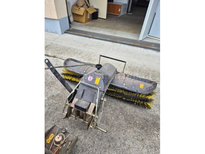 1 John Deere X155R Rasentraktor mit Mähwerk inklusive Zubehör – foto 9 – kavel bij Zoll-Auktion, Herzberg