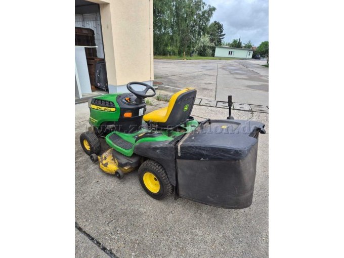 1 John Deere X155R Rasentraktor mit Mähwerk inklusive Zubehör – foto 7 – kavel bij Zoll-Auktion, Herzberg