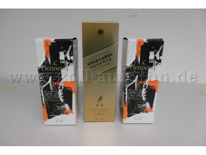 Gesamtansicht aller Auktionsgegenstände von vorne