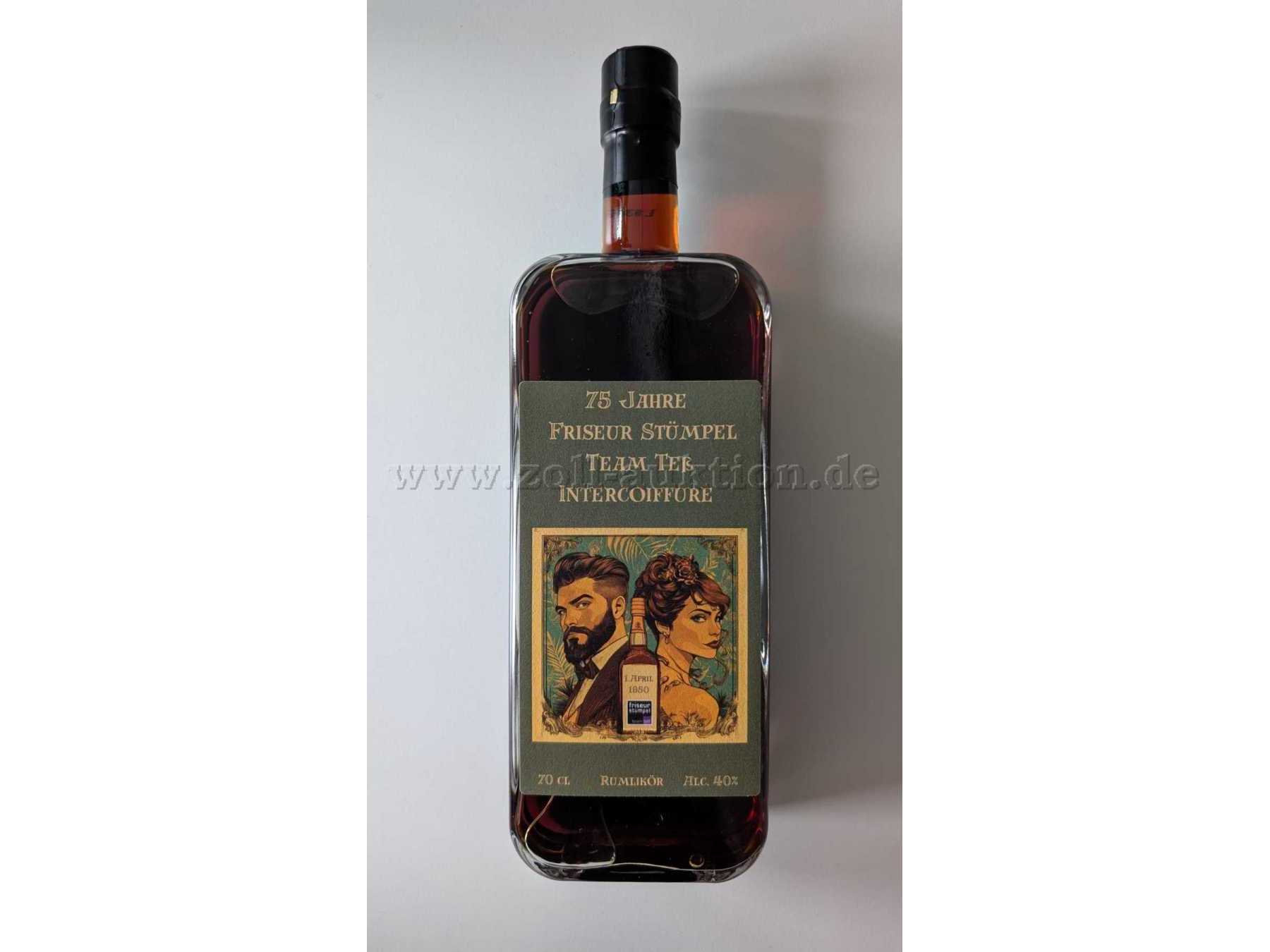 Vorderseite der Rum-Flasche