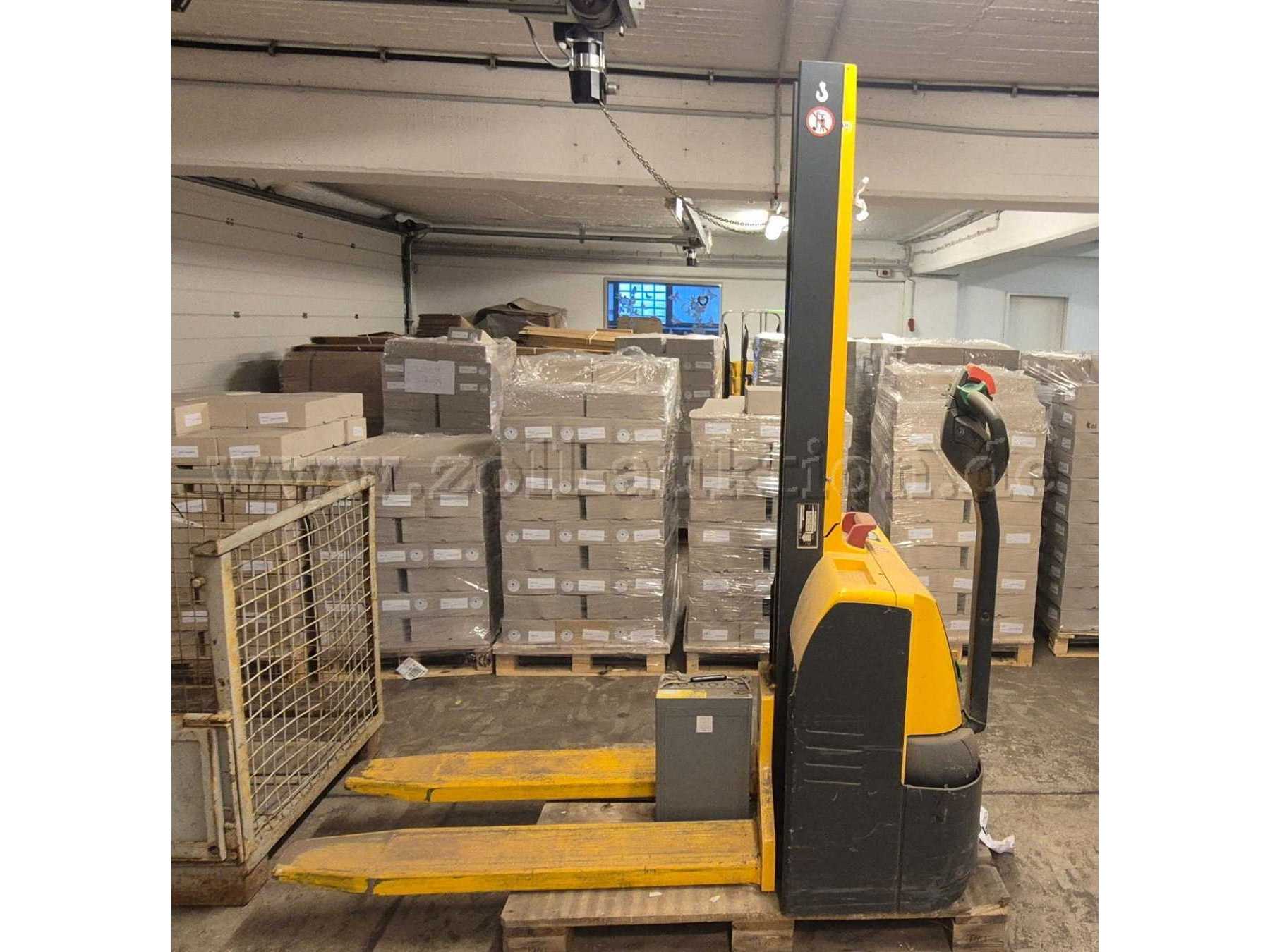 Ansicht des Hubwagens mit Batterie