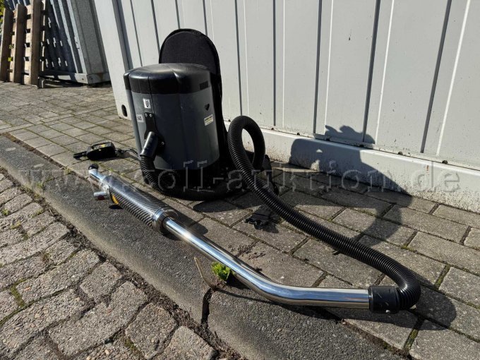 Gesamtansicht seitlich links