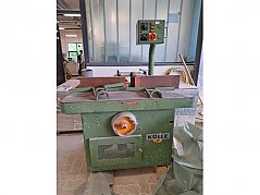 Ansicht der Maschine von vorn