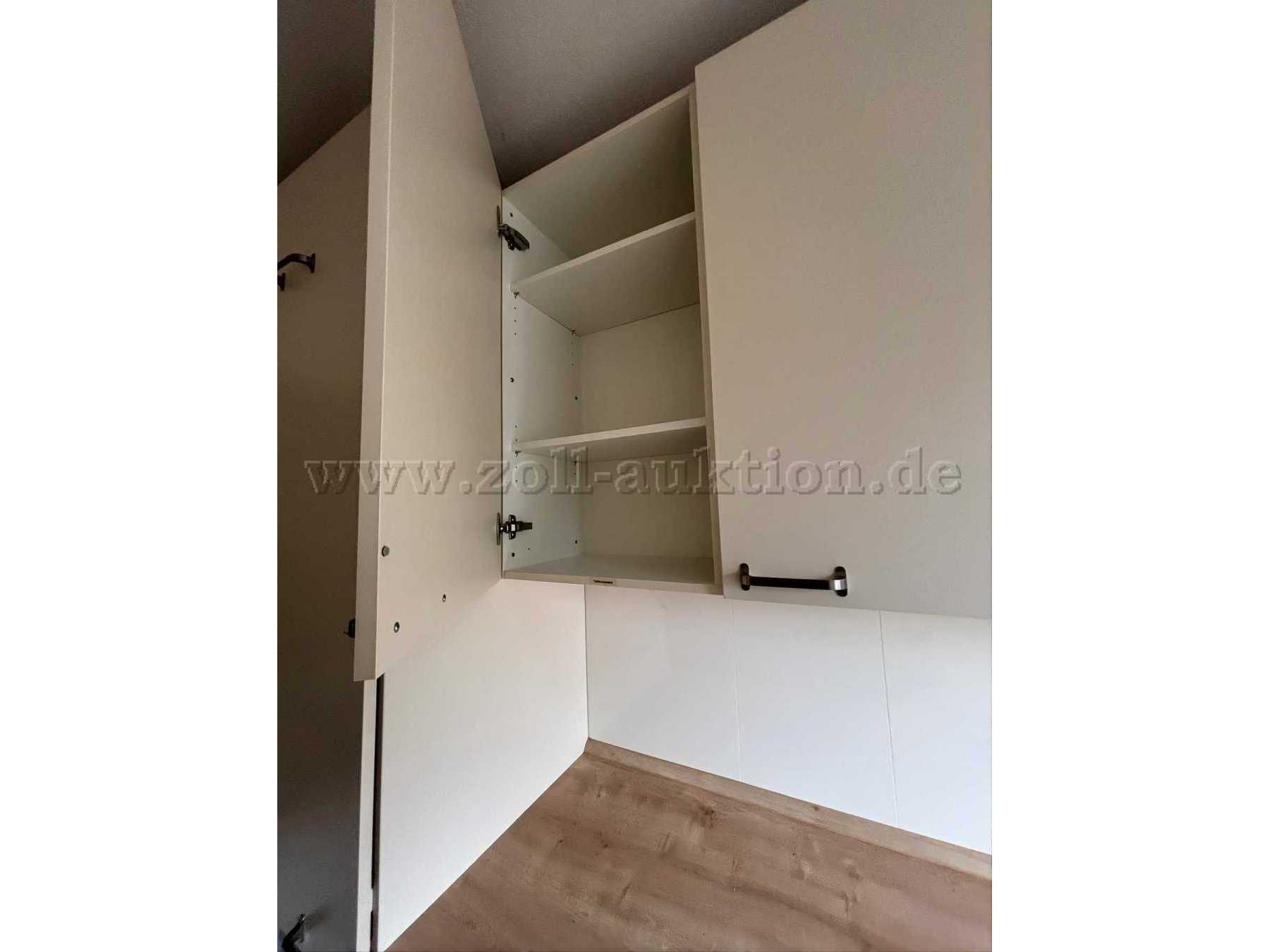 Hochschrank
