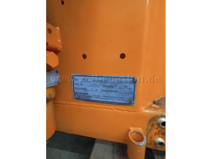 Dieser Streuer war auf den Rahmen und wird nicht mitversteigert