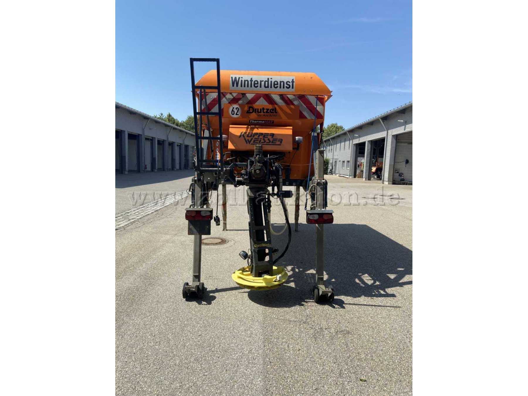 Küpper-Weisser Streumaschine, von hinten