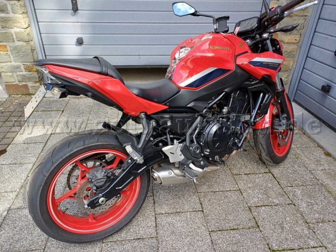 Kawasaki Z650 - rechte Seite