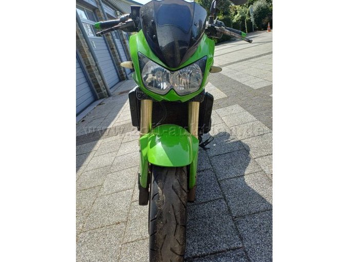 Kawasaki Z1000 - Frontansicht