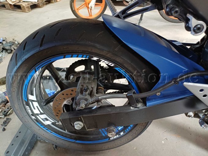 1 KAWASAKI Z750 Naked Bike - Unfallschaden - gebraucht als Teilespender – foto 5 – kavel bij Zoll-Auktion, Lontzen