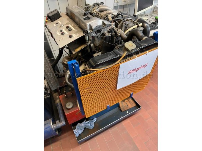 Schulungsmotor Mercedes-Benz Typ 201 (Diesel) - Ansicht Front