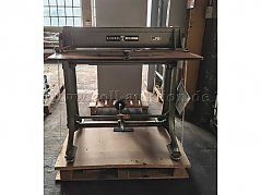 Vorderansicht, auf Palette verzurrt