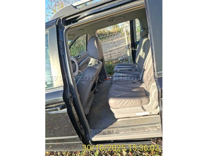 KIA Carnival Innenraum Schiebetüre