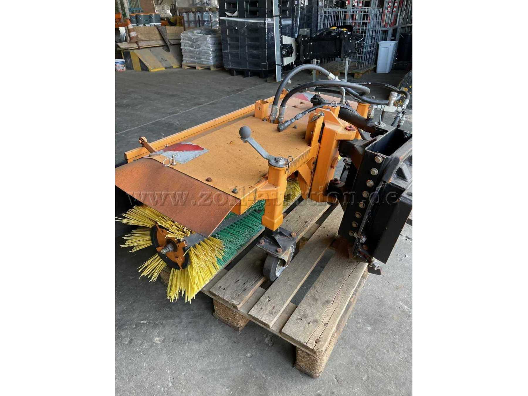 Ansicht hinten links