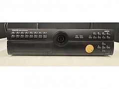 Frontansicht und Bedienelemente