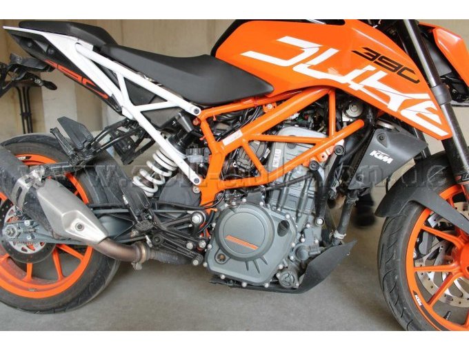 Motor seitlich rechts