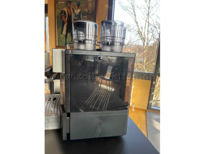 Seitenansicht mit Wassertank