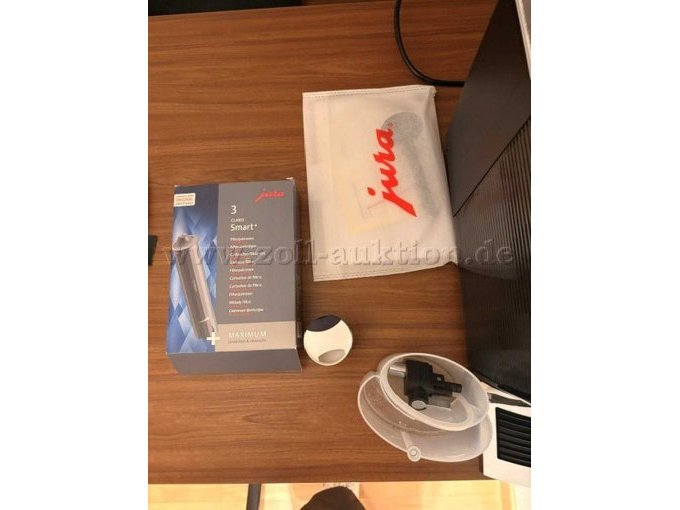 1 Kaffeevollautomat JURA S8 Piano Black – foto 2 – kavel bij Zoll-Auktion, Wolpertswende