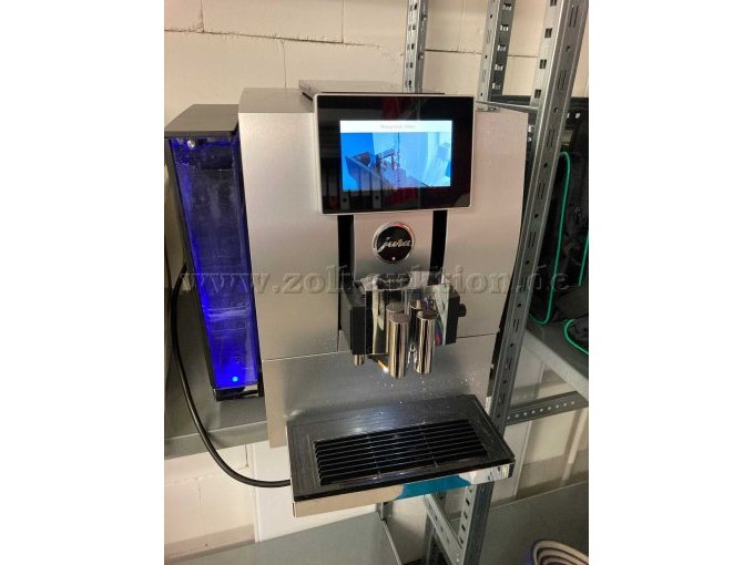 1 volautomatische koffiemachine Jura Z8 type 729, Jura kopjesverwarmer type 571 – foto 2 – kavel bij Zoll-Auktion, Gießen