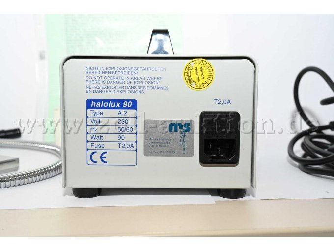 Kaltlichtprojektor
Rückseite