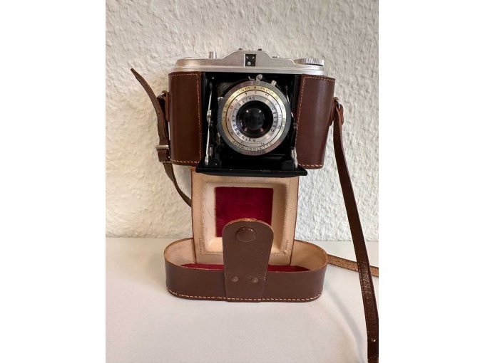 Agfa Isolette I - Ansicht Detail mit Tragetasche