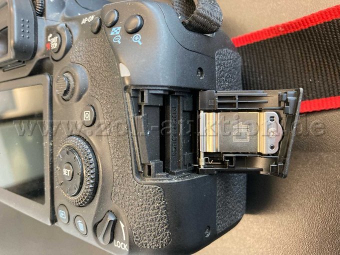 Ansicht SD Kartenfach