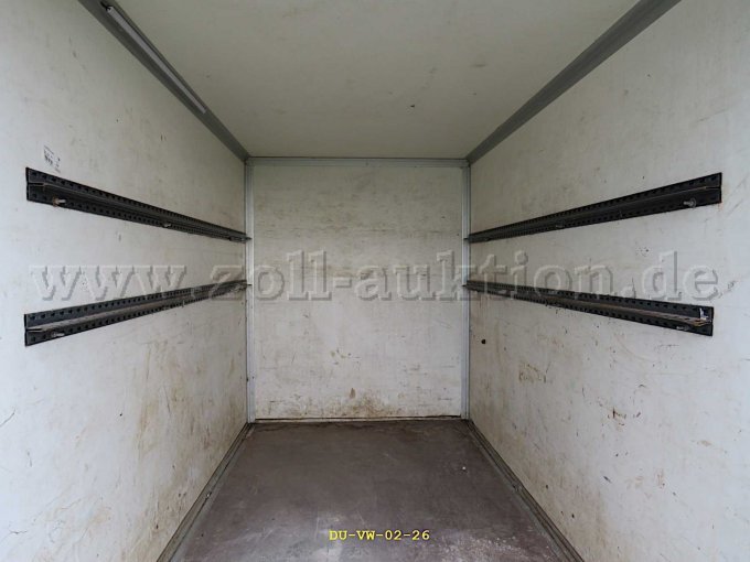 Laderaum mit Befestigungsschienen