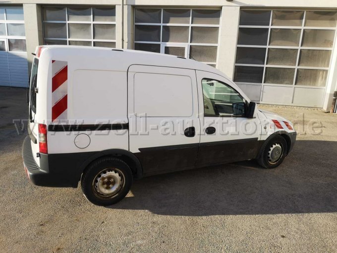 Kastenwagen_Ansicht_Beifahrerseite