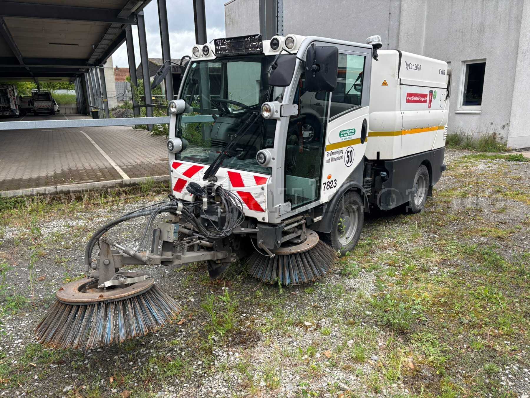 Vorne-links