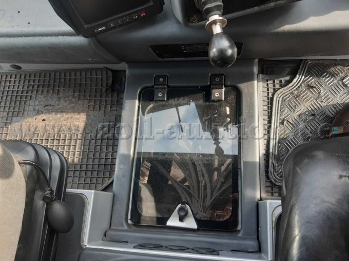 Sichtfenster zum Asphalt