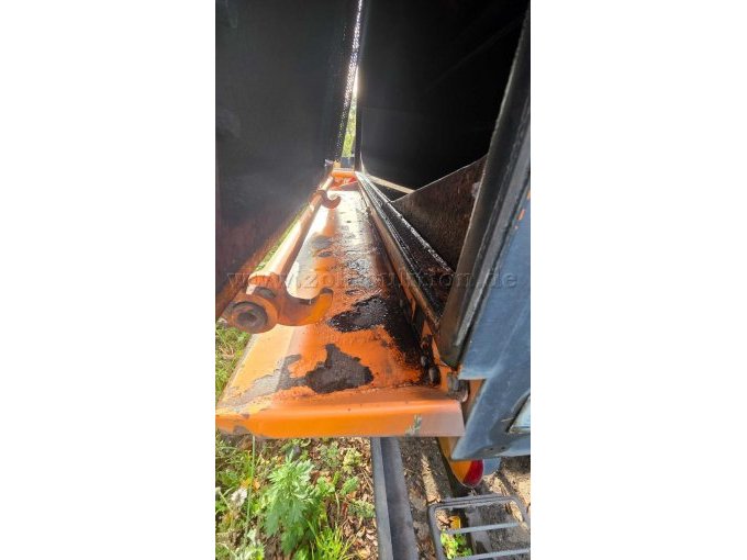 Heckklappe mit Rostansatz