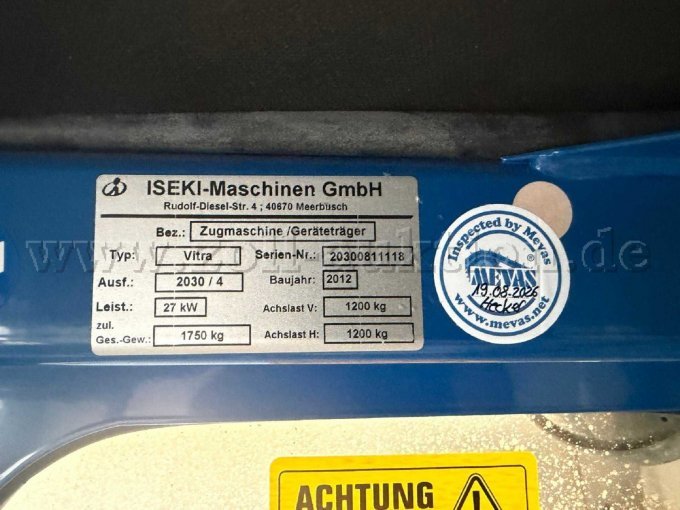 1 veegmachine Iseki VITRA 2030 4x4 - bezemsysteem + bladzuiger – foto 5 – kavel bij Zoll-Auktion, Bonn