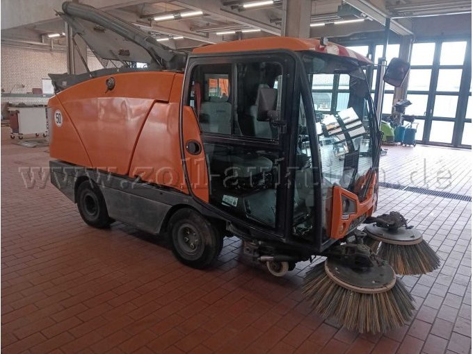 Maschine von vorn rechts