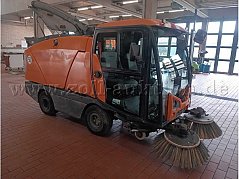 Maschine von vorn rechts