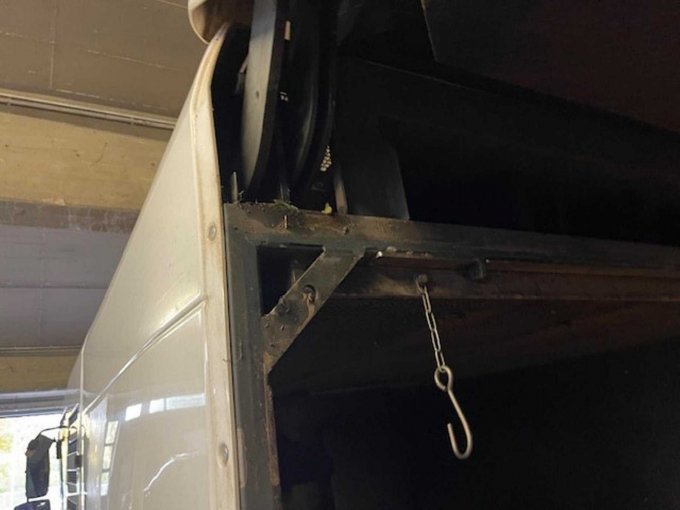 Scharnier oben links