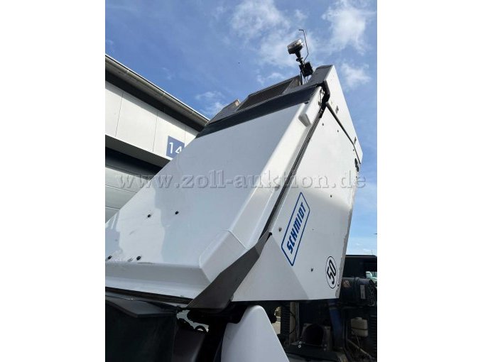 Ansicht: Kehrgutbehälter von oben