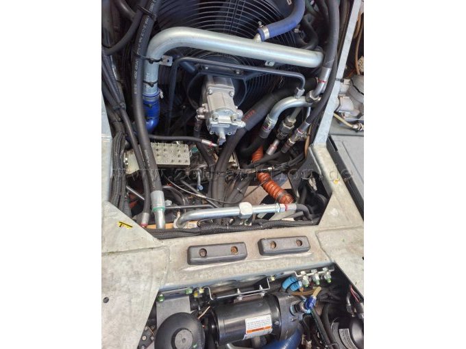 Motorraum Hinten