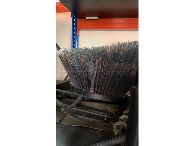 Ersatzbesen und Unkrautbesen