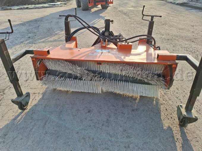 Kehrmaschinenbürste Kehrmaschinenbürste