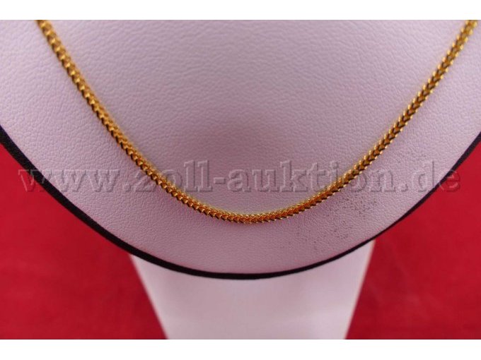 Detailaufnahme unterer Teil der Kette