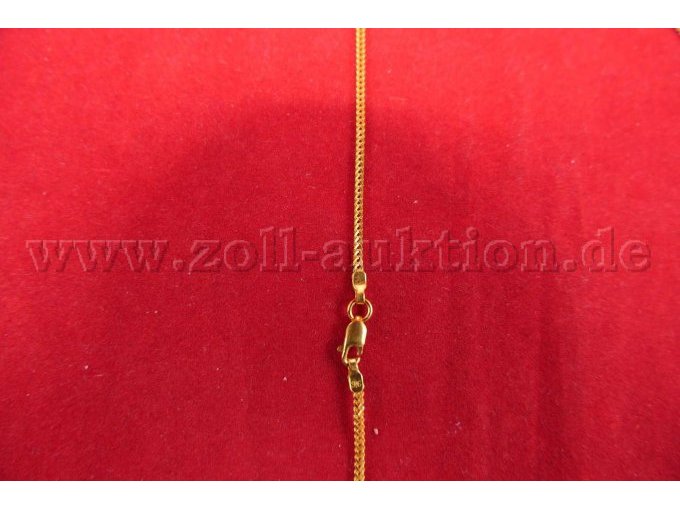 Detailaufnahme der 916er Punzierung mit Verschluss