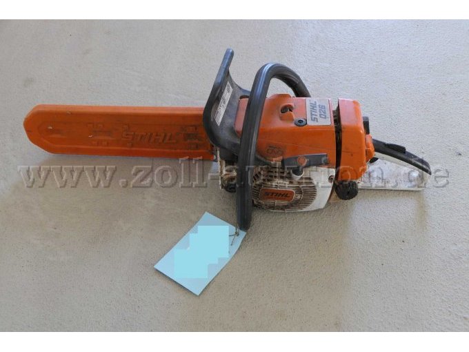 Ketten-/Motorsäge Stihl 026 Gesamtansicht von der linken Seite