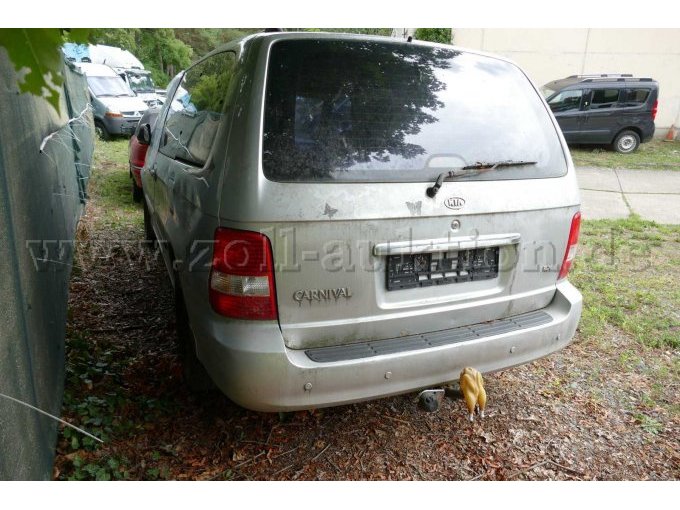1 Kia Carnival EX 2.9 CRDI 16V – foto 3 – kavel bij Zoll-Auktion, Wandlitz