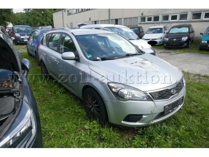 1 Kia Ceed DOHC 16V Kombi – foto 2 – kavel bij Zoll-Auktion, Wandlitz
